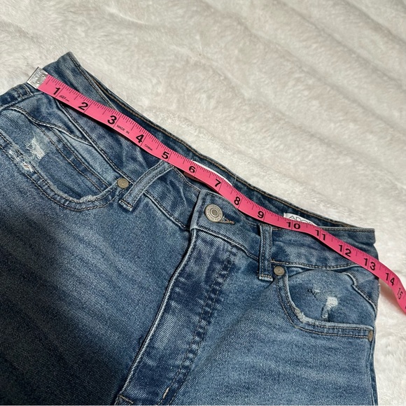 Woman’s Sofia Vergara Adora Curvy Girlfriend Crop Ankle Jeans Size 4 - Picture 9 of 14